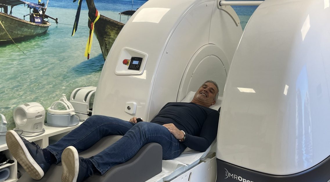 IMG_OPEN_Righetti_Sdraiato_2 Risonanza Magnetica Aperta Completamente presso il centro DOC